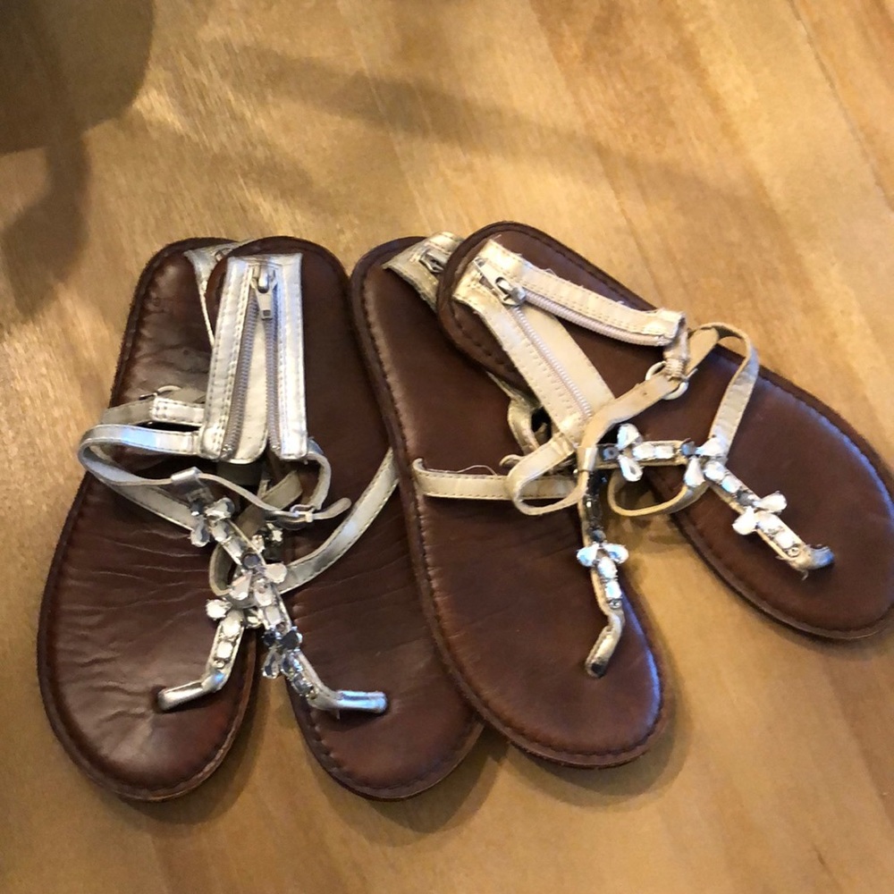 Abercrombie and Fitch silver and gold shoes